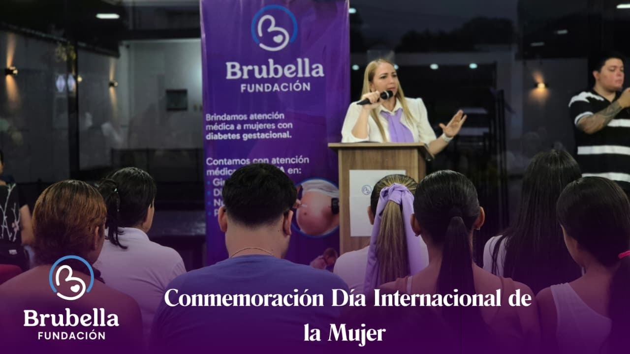 Charla durante el encuentro del Día de la Mujer